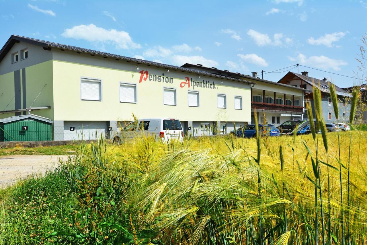 Alpenblick - Modernes Und Grosszuegiges Apartment Villach Exteriör bild